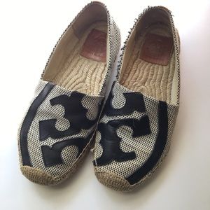 TORY BURCH LONNIE LOGO ESPADRILLE FLAT